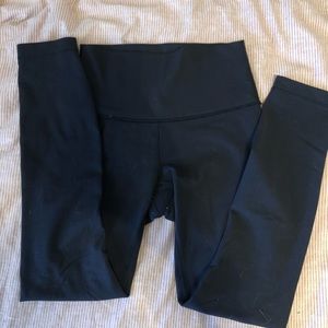 Lulu lemon black luon leggings size 4